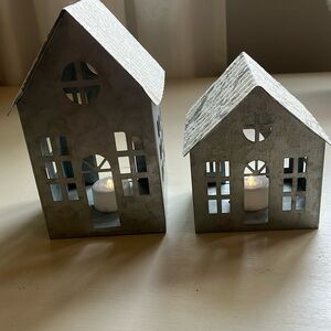 Wondershop aluminum light up houses